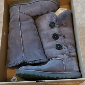 Tall gray triple Bailey button Uggs